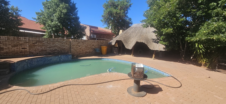 4 Bedroom Property for Sale in El Toro Park Northern Cape